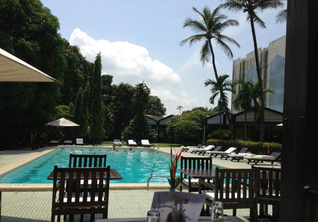 Douala Rabingha Hotel Buitenkant foto