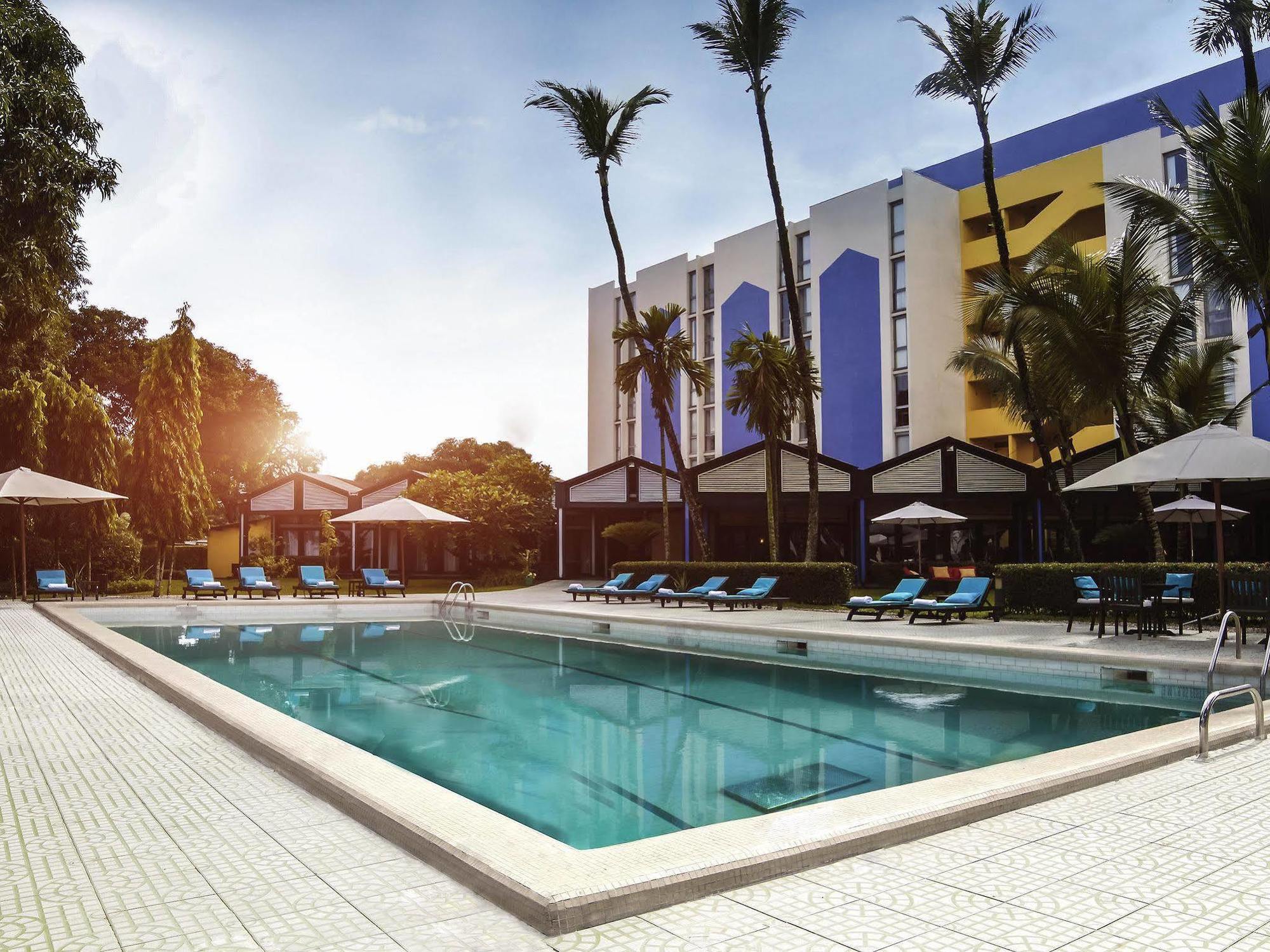 Douala Rabingha Hotel Buitenkant foto