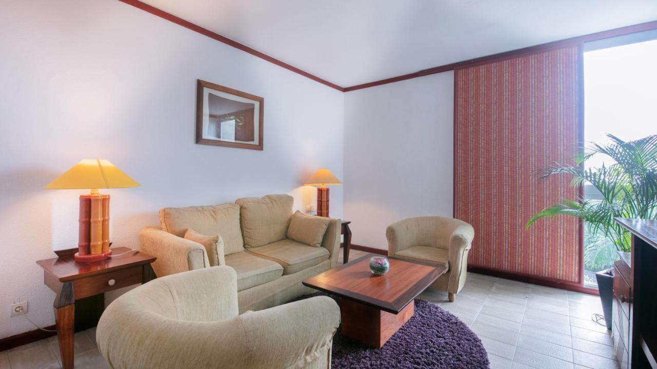 Douala Rabingha Hotel Buitenkant foto