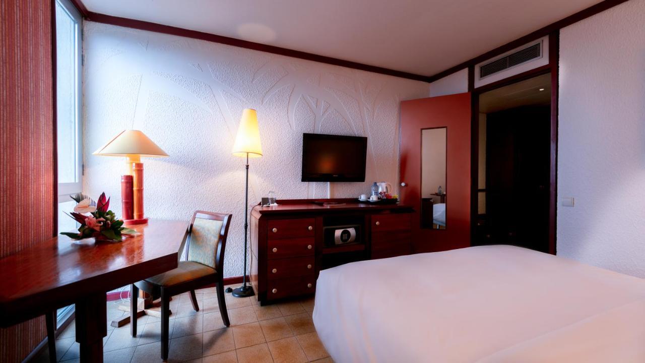 Douala Rabingha Hotel Buitenkant foto